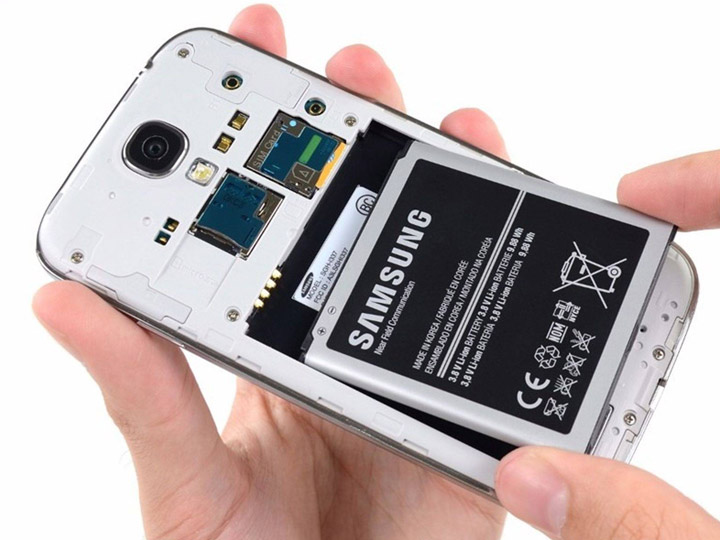 Ile kosztuje wymiana baterii w telefonie Samsung